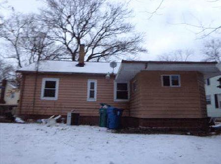 2nd image of 120 Huntington Ct