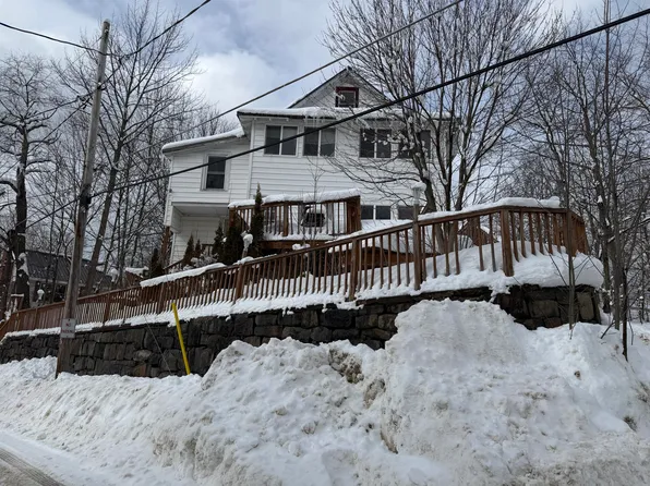 223-225 Neil St, Saranac Lake, NY 12983