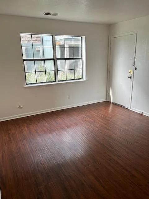 408 Sheridan St. — Photo 2