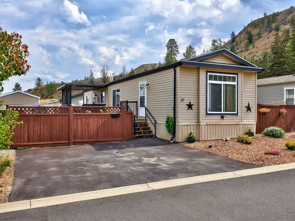 7805 Dallas Dr #27, Kamloops, BC V2C 0E5
