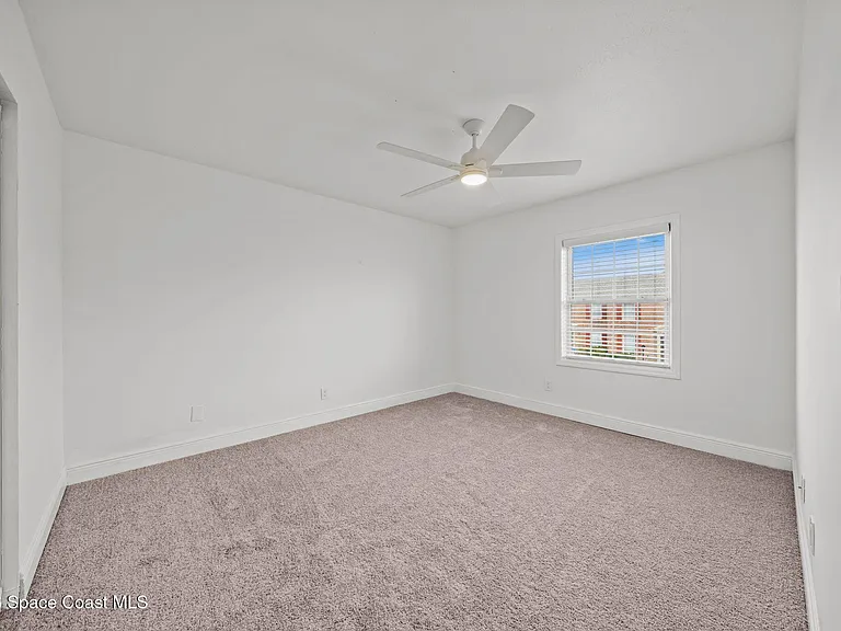 913 S Colonial Ct #C — Photo 15