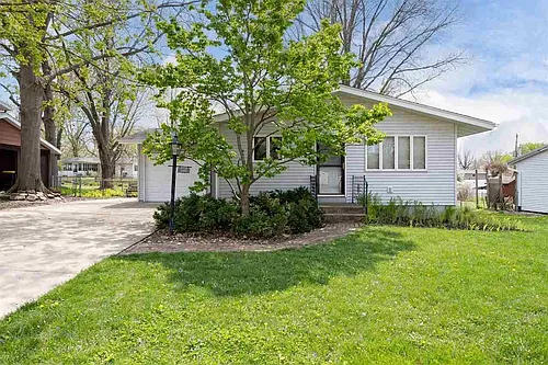 1419 Tracy Ln Photo 1