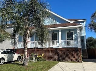 6209 Wadsworth Dr, New Orleans, LA 70122