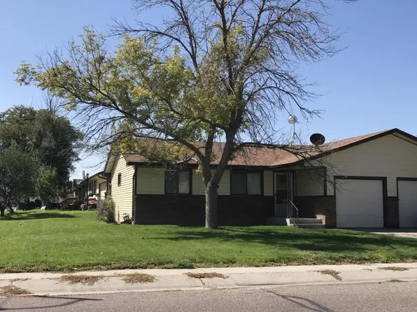 727 E 20th Ave, Torrington, WY 82240