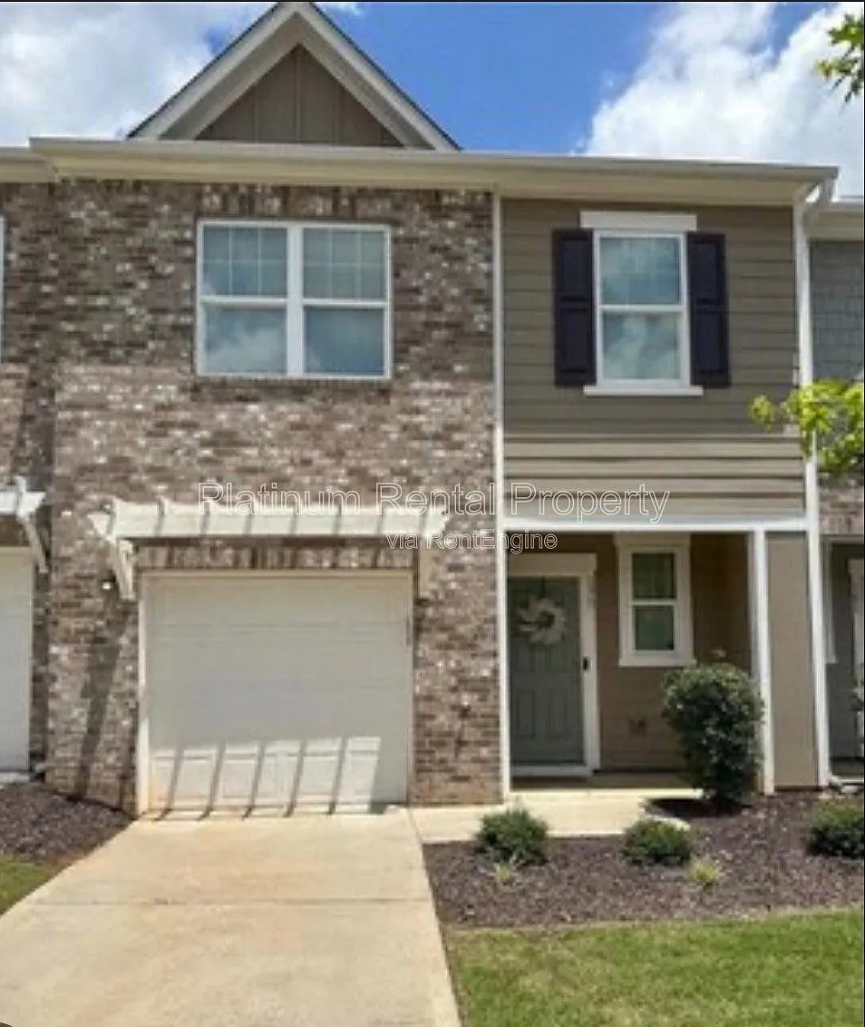 3 bed, 2.5 bath, 1488 sqft, $1,825 — Photo 1
