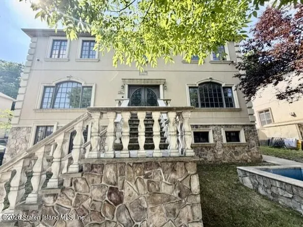 1841 Richmond Rd, Staten Island, NY 10306