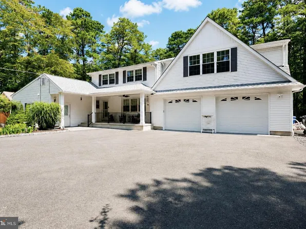 5 Cedar Falls Dr, Medford, NJ 08055
