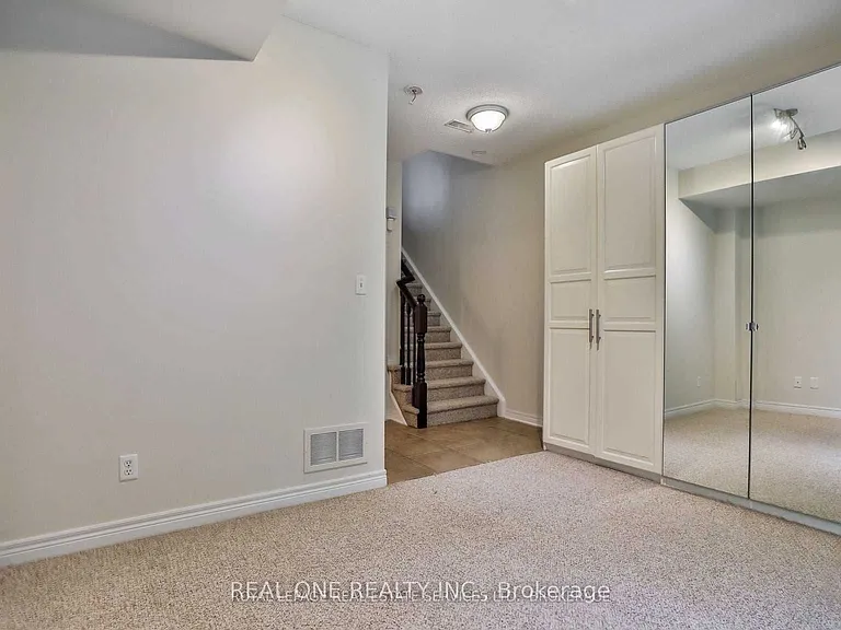 4264 Ingram Cmn — Photo 19
