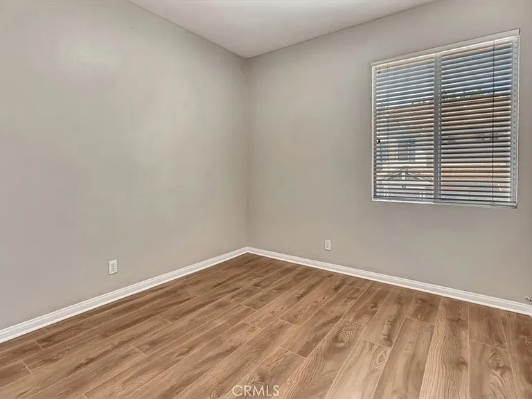 63 Carlsbad Ln — Photo 12
