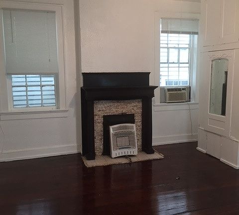 2nd image of 1629 2nd St #D