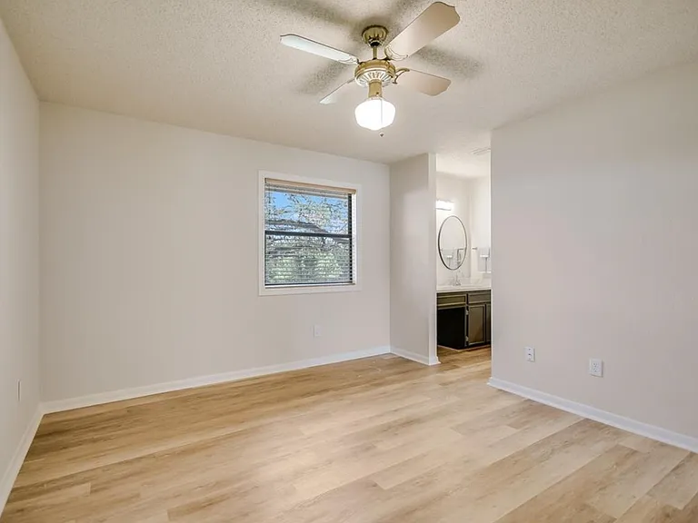 15003 Mettle Dr — Photo 8