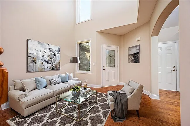 172 Mayo Ct — Photo 1