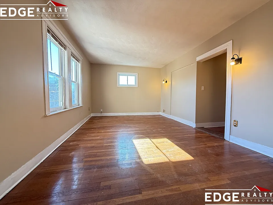 82 Beechcroft St #3