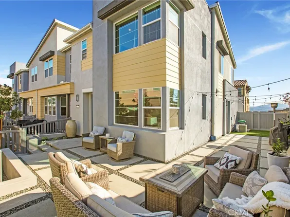 745 Hazel Dr, Rancho Mission Viejo, CA 92694