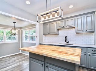 1248 Bluff St, Beloit, WI 53511