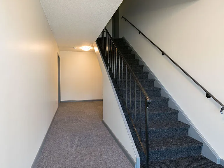 South Winds Apartments — Photo 43