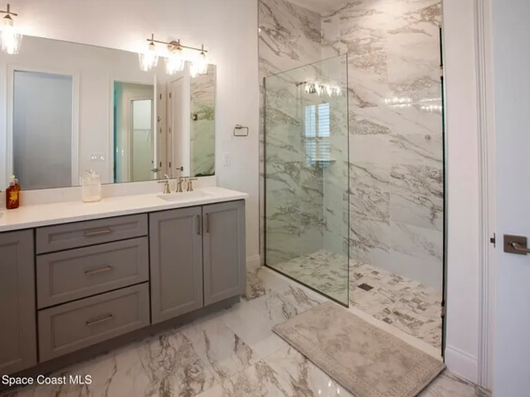 4305 Negal Cir — Photo 6