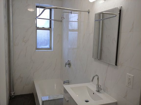 5th image of 7415 35th Ave APT 3L