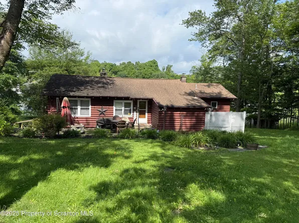 186 Point Rd, Factoryville, PA 18419