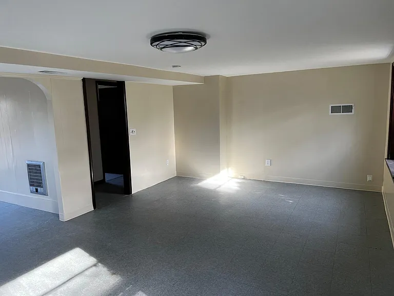 5002 Whispering Hills Ct — Photo 22