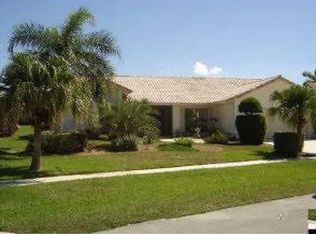10214 Crosswind Rd, Boca Raton, FL 33498