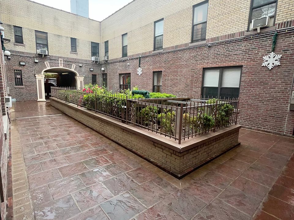 1st image of 278 Nagle Ave #2C