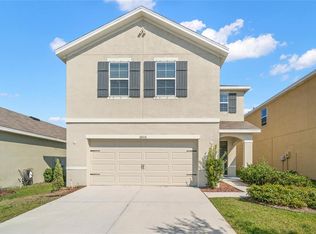 10216 Mangrove Well Rd, Sun City Center, FL 33573