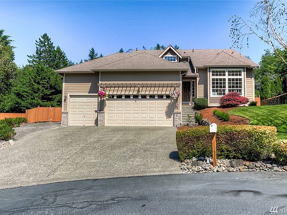 2nd image of 305 35th Avenue Ct NW