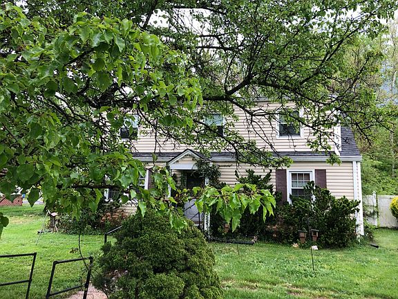 3rd image of 2819 Bolling Rd