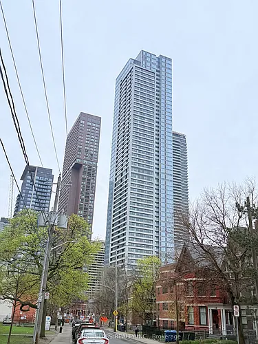 609 Sherbourne St Photo 1