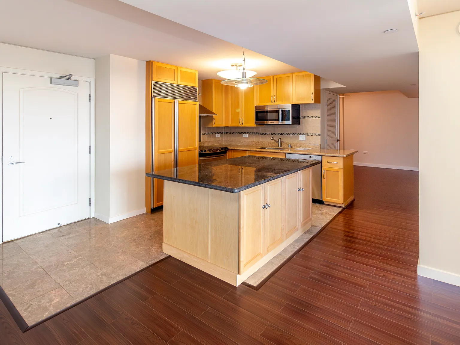 2 bed, 1113 sqft, $3,600 — Photo 3
