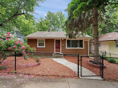 1116 6th St E, Saint Paul, MN, 55106