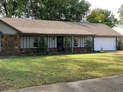 3001 Charles Bryan Rd Photo 1