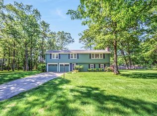 79 Pine St, Natick, MA 01760