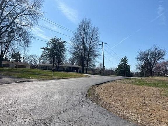 4th image of 74 Capitol Hill Dr