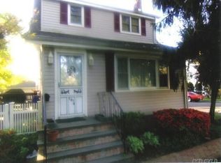 1215 Melville Rd, Farmingdale, NY 11735