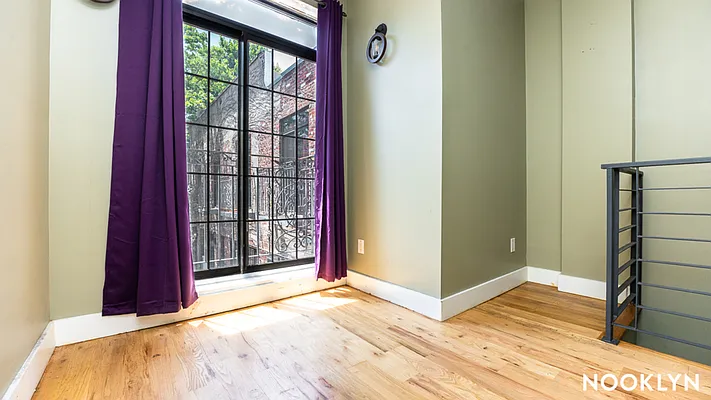 Rented by Nooklyn NYC LLC | media 21