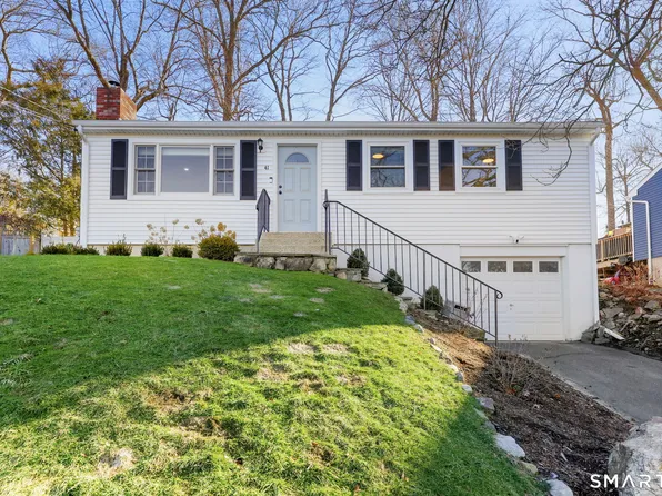 41 Skyline Drive, Brookfield, CT 06804