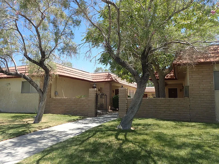 228 S Gemstone St — Photo 1