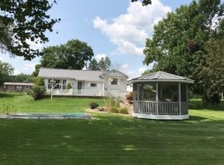 7559 W Snyder Rd, Warsaw, IN 46580