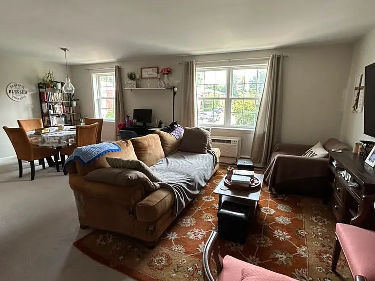 175 W King St #120 — Photo 5