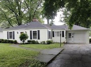 532 N Kalamazoo Ave, Marshall, MI