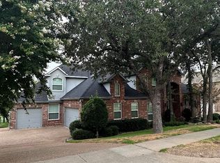 1642 Oak Ridge Dr, Corinth, TX 76210