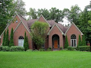 8771 Oak Glen Ct, Clarkston, MI 48348