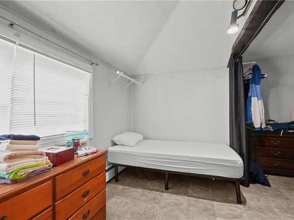 warwick-rhode-island-66003607 picture