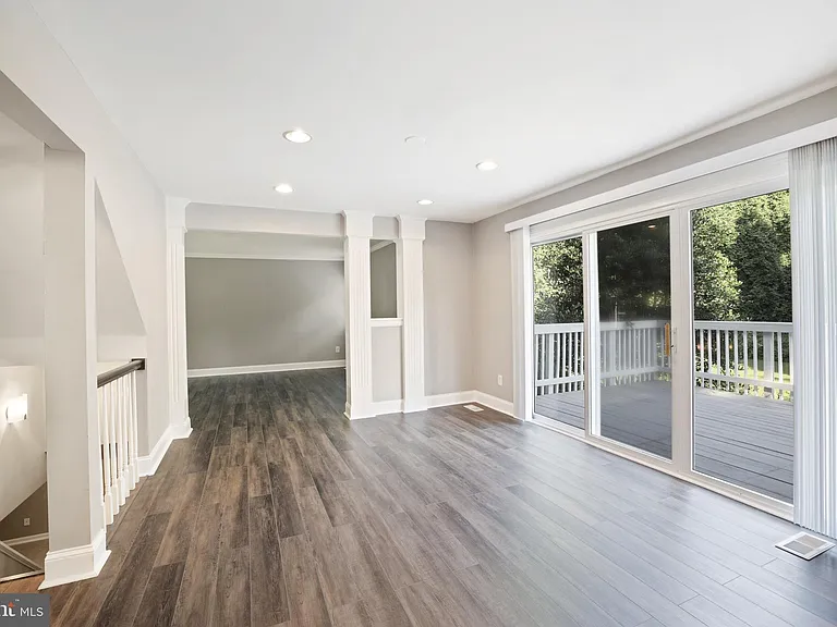 1518 Gingerwood Ct — Photo 11