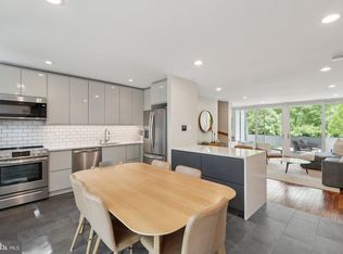 11599 Maple Ridge Rd, Reston, VA 20190