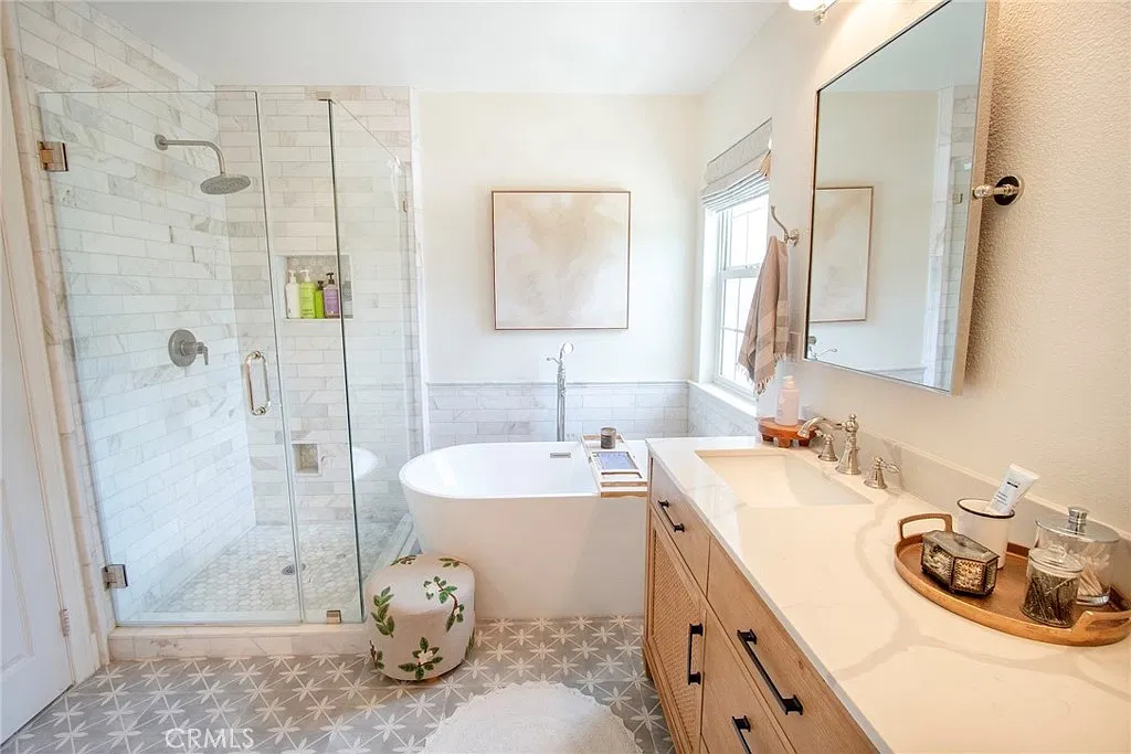 3 bed, 2.5 bath, 1623 sqft, $4,000 — Photo 4