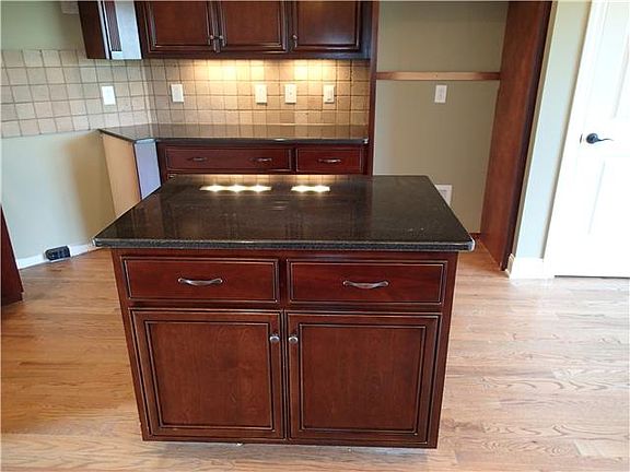 3rd image of 114 Adair Lot 145