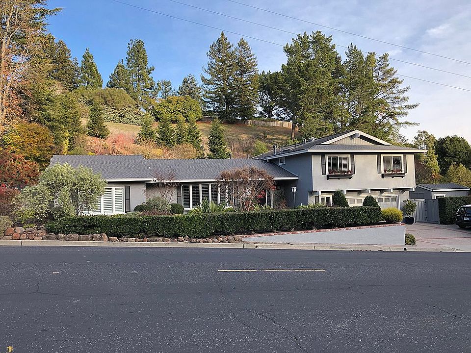 1st image of 422 Fernwood Dr